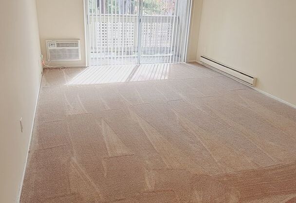 1 bed, 1 bath, 600 sqft, $2,400, Unit 610