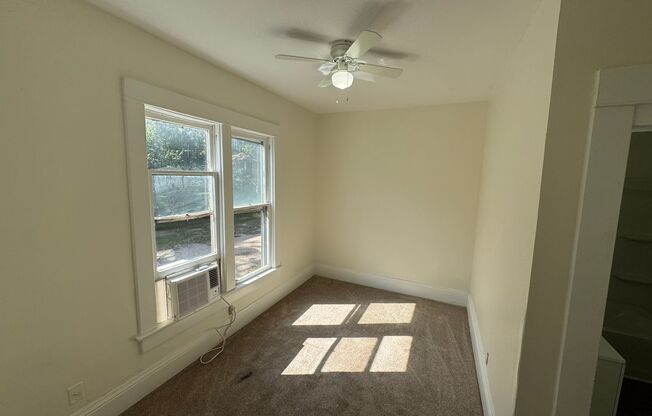 2 beds, 1 bath, $800