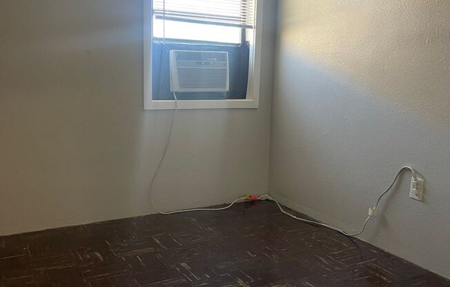 1 bed, 1 bath, 365 sqft, $1,150, Unit 05H
