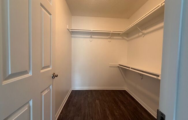 2 beds, 2 baths, 996 sqft, $2,995, Unit 1806