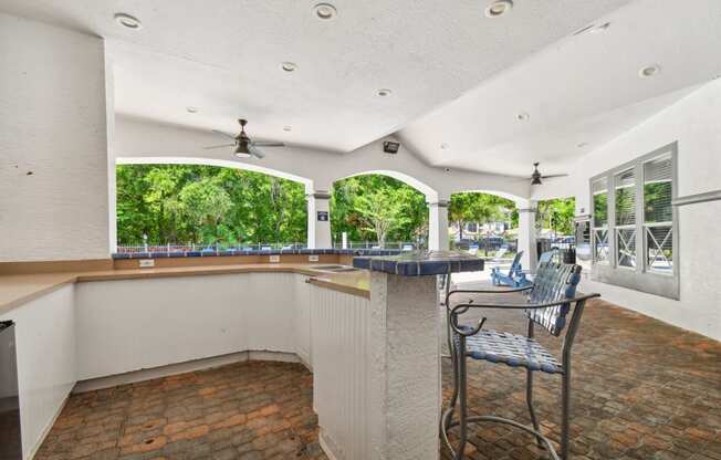 Outdoor kitchen at Portofino Apartment Homes, Florida, 33647-3412