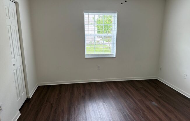 2 beds, 1.5 baths, 809 sqft, $1,345, Unit 22