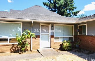 **$500 off!** 2BD I 1BA North Tabor!