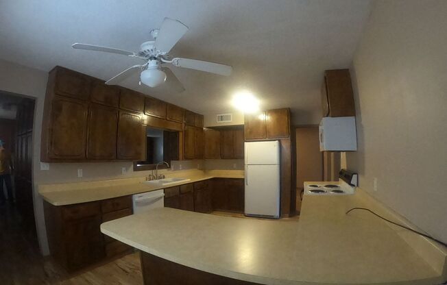 3 beds, 2 baths, $1,575