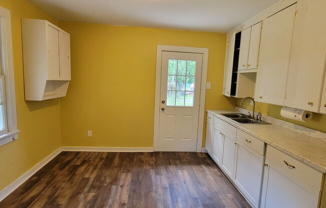 Gorgeous fully remodeled 3 bedroom/1&1/2 bath Cottage.