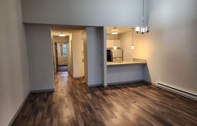 1 bed, 1 bath, 744 sqft, $1,795, Unit 108