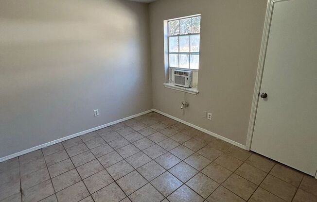 This Delightful Duplex in Carrollton!