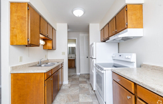 1 bed, 1 bath, 625 sqft, $1,005, Unit 210