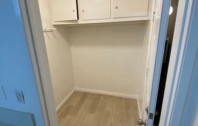 Studio, 1 bath, 400 sqft, $1,800, Unit Unit 2