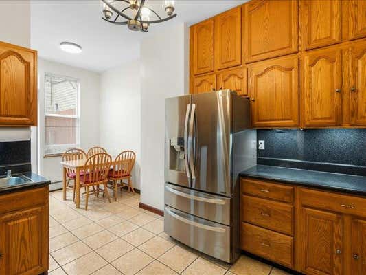 1 bed, 1 bath, 700 sqft, $2,400, Unit 1R