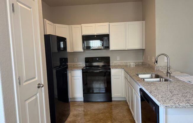 NEW CONSTRUCTION TOWNHOME IN NORTHEAST SAN ANTONIO