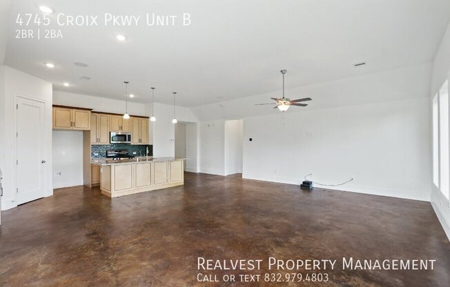 4745 CROIX PKWY