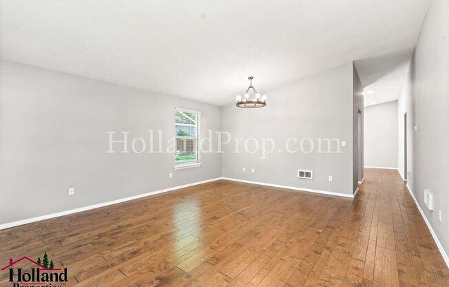 Single level Beautiful home located on Fanno Creek Trail