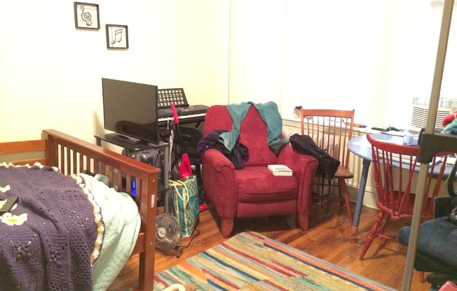 Studio, 1 bath, 361 sqft, $2,100, Unit 03-026