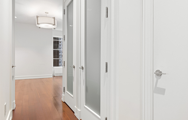 Studio, 1 bath, $4,300, Unit 7A