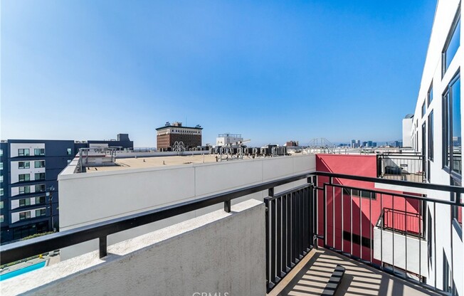 3 beds, 2 baths, 1,610 sqft, $8,000, Unit 612