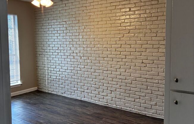 2 beds, 1 bath, 953 sqft, $1,349, Unit 520