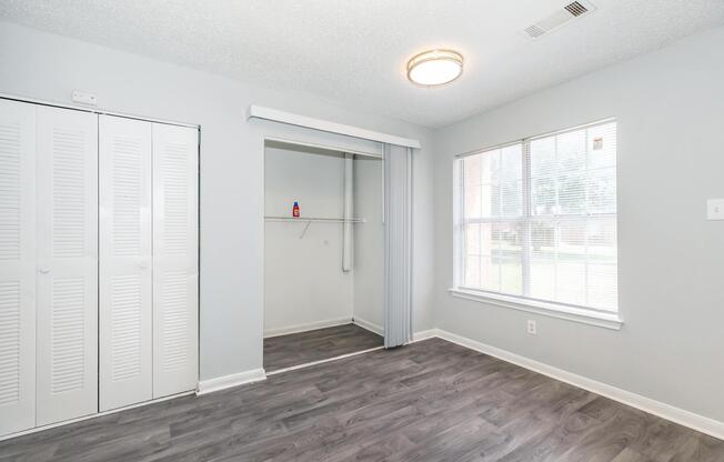 3 beds, 2 baths, 1,309 sqft, $1,860