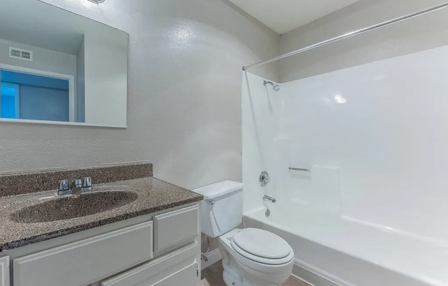 Emerald Park bathroom