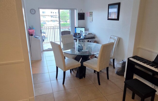 21 E 3 ST