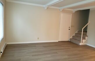 2 beds, 1.5 baths, 946 sqft, $3,150, Unit Unit 07