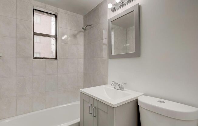 Affordable 2-Bedroom Apartment in Southwest DC – Utilities Included Option Available