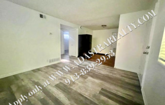 2 beds, 1 bath, $895