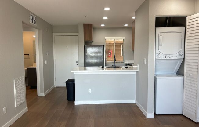 1 bed, 1 bath, 495 sqft, $2,715, Unit F-131