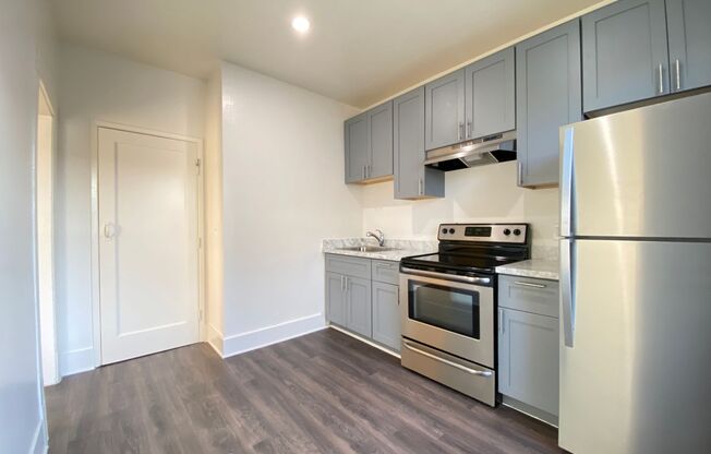 1 bed, 1 bath, $2,595, Unit 37