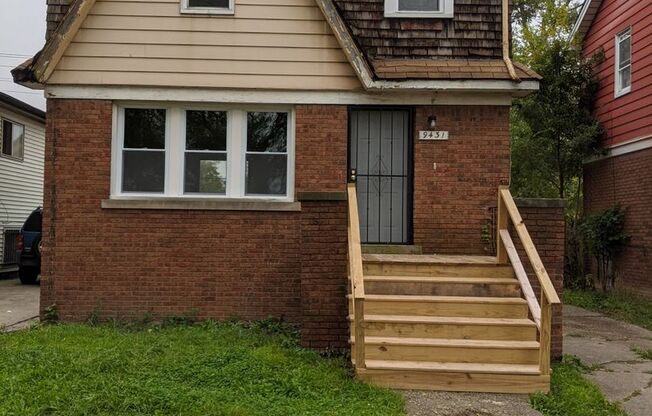 9341 Roselawn- 3 BEDS & 1.5 BATH FOR RENT!
