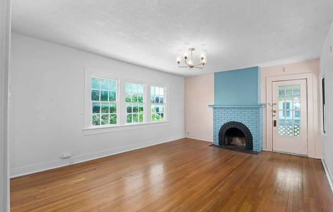 4039 Roswell St, Dallas TX