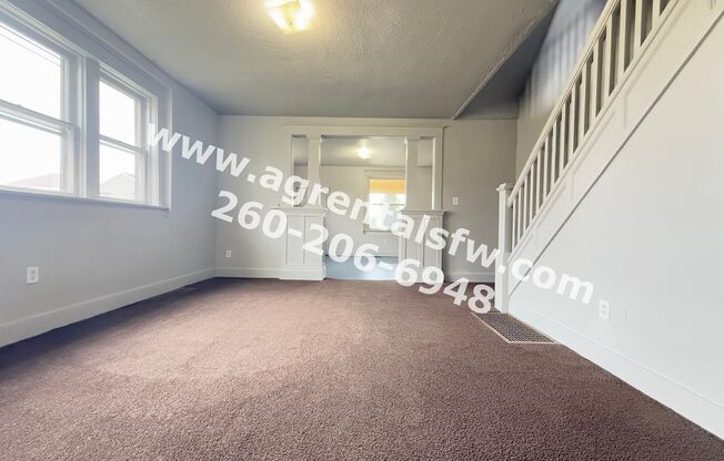 3 beds, 1.5 baths, 1,512 sqft, $1,100, Unit 2514 S Hanna St