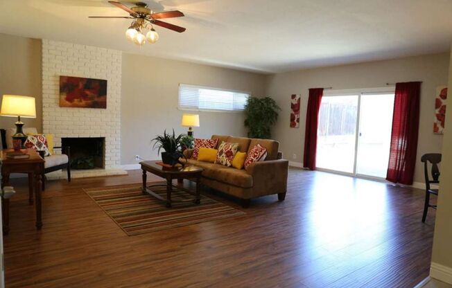 Solar Panel house in San Jose- Huge living room!