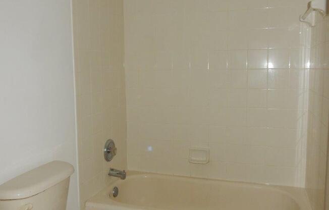 Nice 4/2 Two-Story Home in Seminole County Winter Park - Bear Gully Forest!