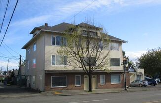 909 S 11th Street