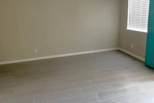 Henderson Townhomes (HT)