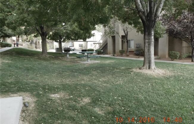 2 beds, 2 baths, $1,145, Unit Building 21