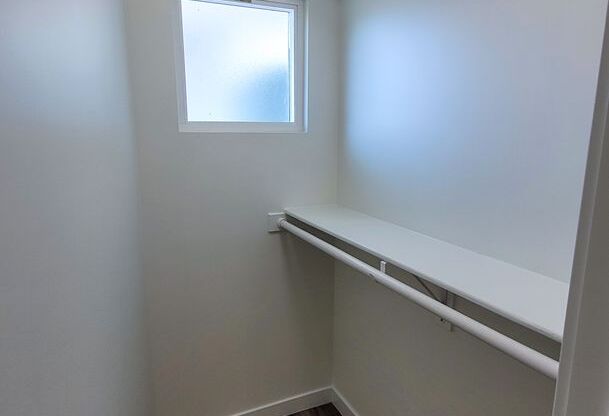 1 bed, 1 bath, 610 sqft, $1,950, Unit 18