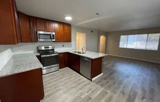 2 beds, 1 bath, $1,895