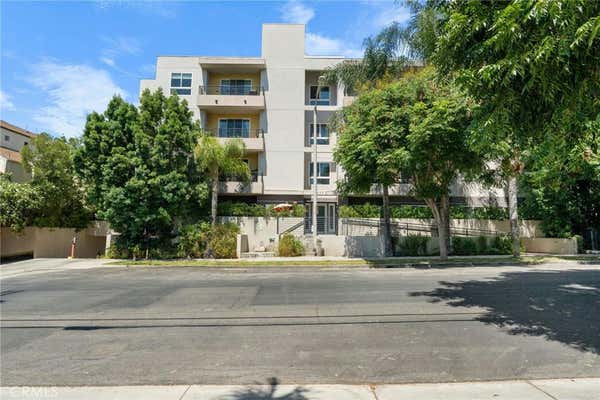 3 beds, 3 baths, 1,590 sqft, $4,000, Unit UNIT 305