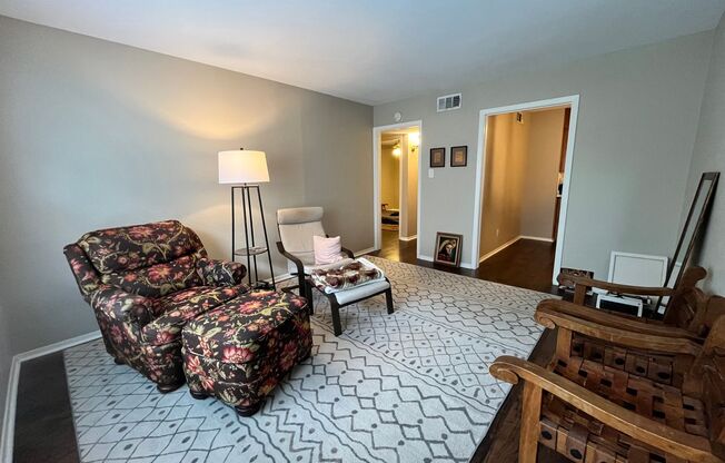 1107 N Locust St.