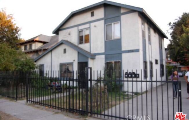 236 E 29 ST