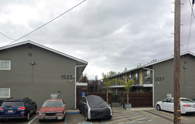 1523 8th Ave, Oakland, CA 94606