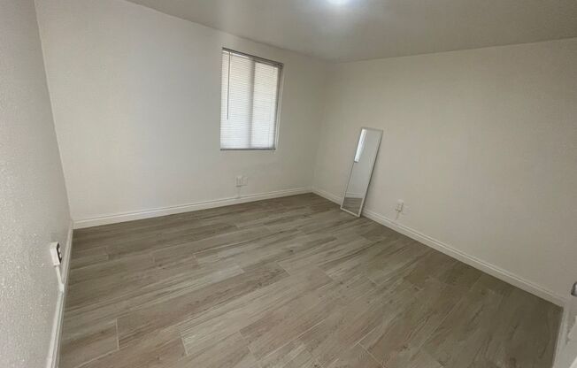 1 bed, 1 bath, $2,195, Unit 1141 1/2