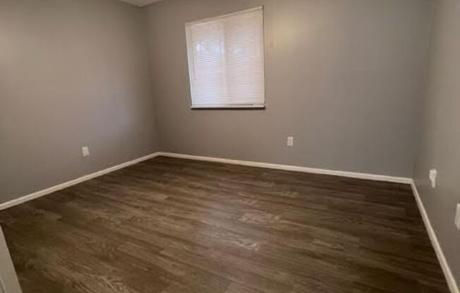 1 bed, 1 bath, 700 sqft, $995, Unit 800-116 PR