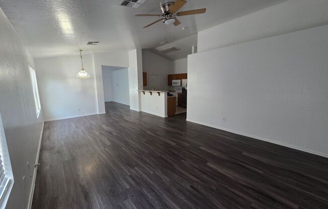 4 Bedroom 2 Bath- Litchfield Park