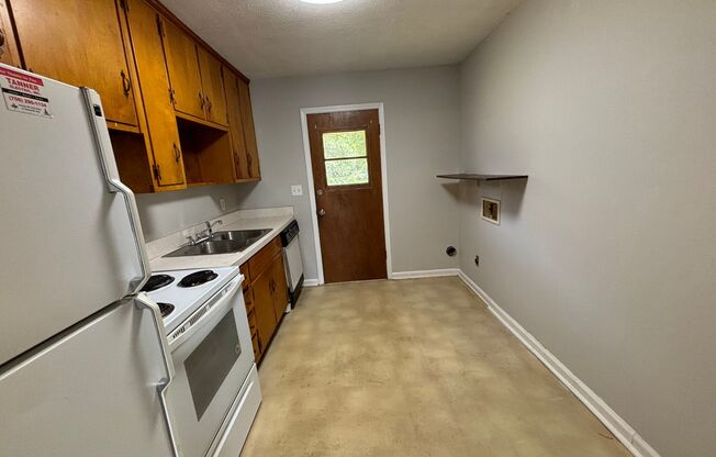 1 bed, 1 bath, 556 sqft, $795