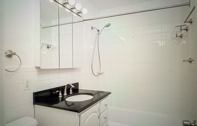 326 Broadway Apt. 21