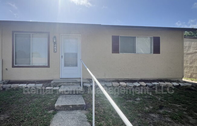343 E ROSEWOOD LN