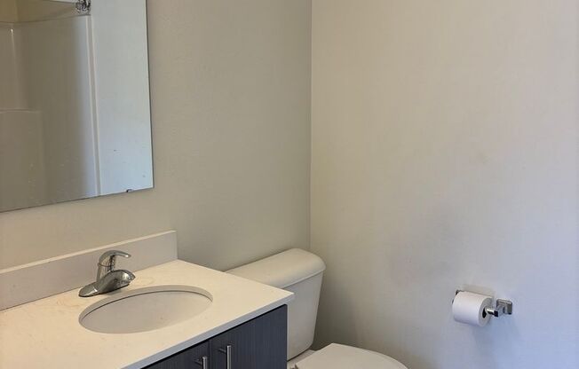 Studio, 1 bath, 306 sqft, $1,200, Unit 207